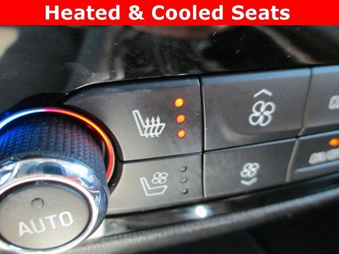 Certified 2023 Buick Enclave Avenir image 15