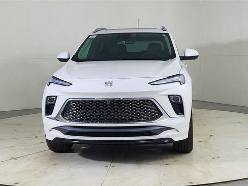 Used 2026 Buick Encore GX Avenir w/ Avenir Technology Package image 2