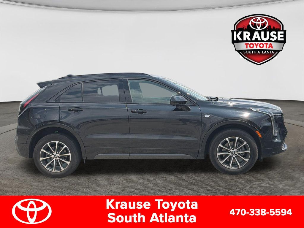 Used 2025 Cadillac XT4 Sport FWD image 8