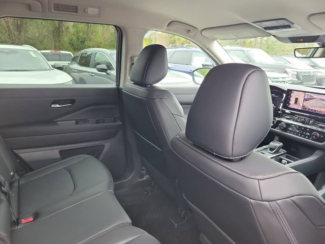 New 2026 Nissan Pathfinder SL FWD image 29