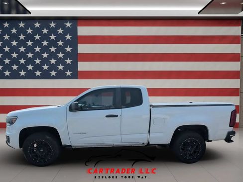 Used 2015 Chevrolet Colorado W/T RWD image 3