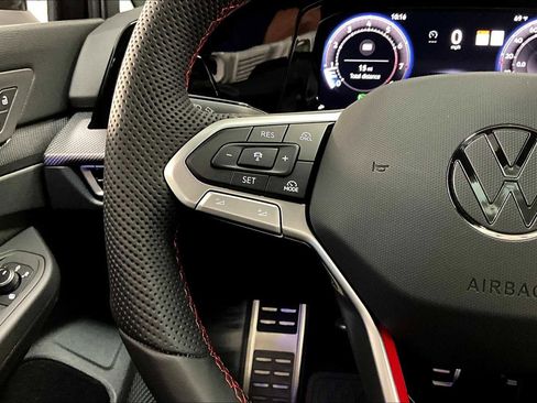 New 2025 Volkswagen GTI SE image 17