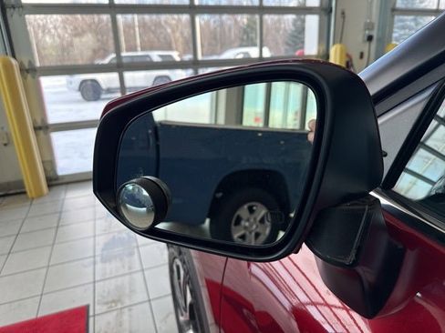 Used 2023 Toyota Highlander XLE image 21