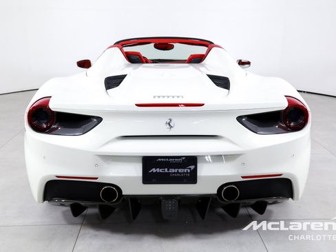 Used 2018 Ferrari 488 Spider RWD image 8