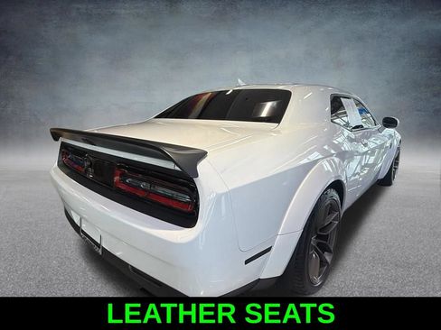 Used 2019 Dodge Challenger SRT Hellcat RWD image 6