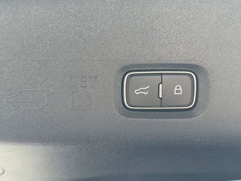 New 2026 Lincoln Navigator Reserve AWD/4WD image 20