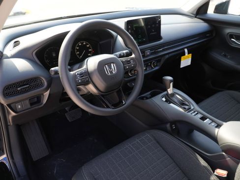 Used 2026 Honda HR-V LX image 15
