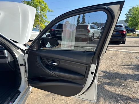 Used 2016 BMW M3 RWD image 37