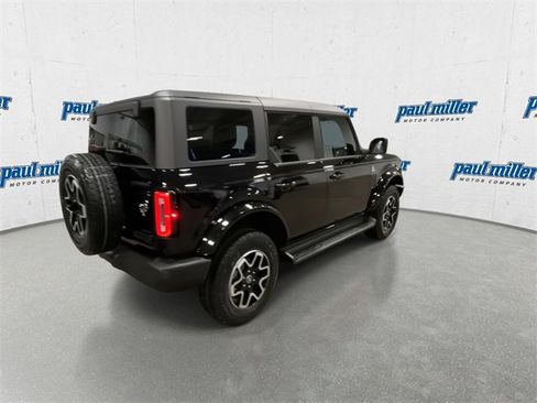 New 2025 Ford Bronco Outer Banks image 11