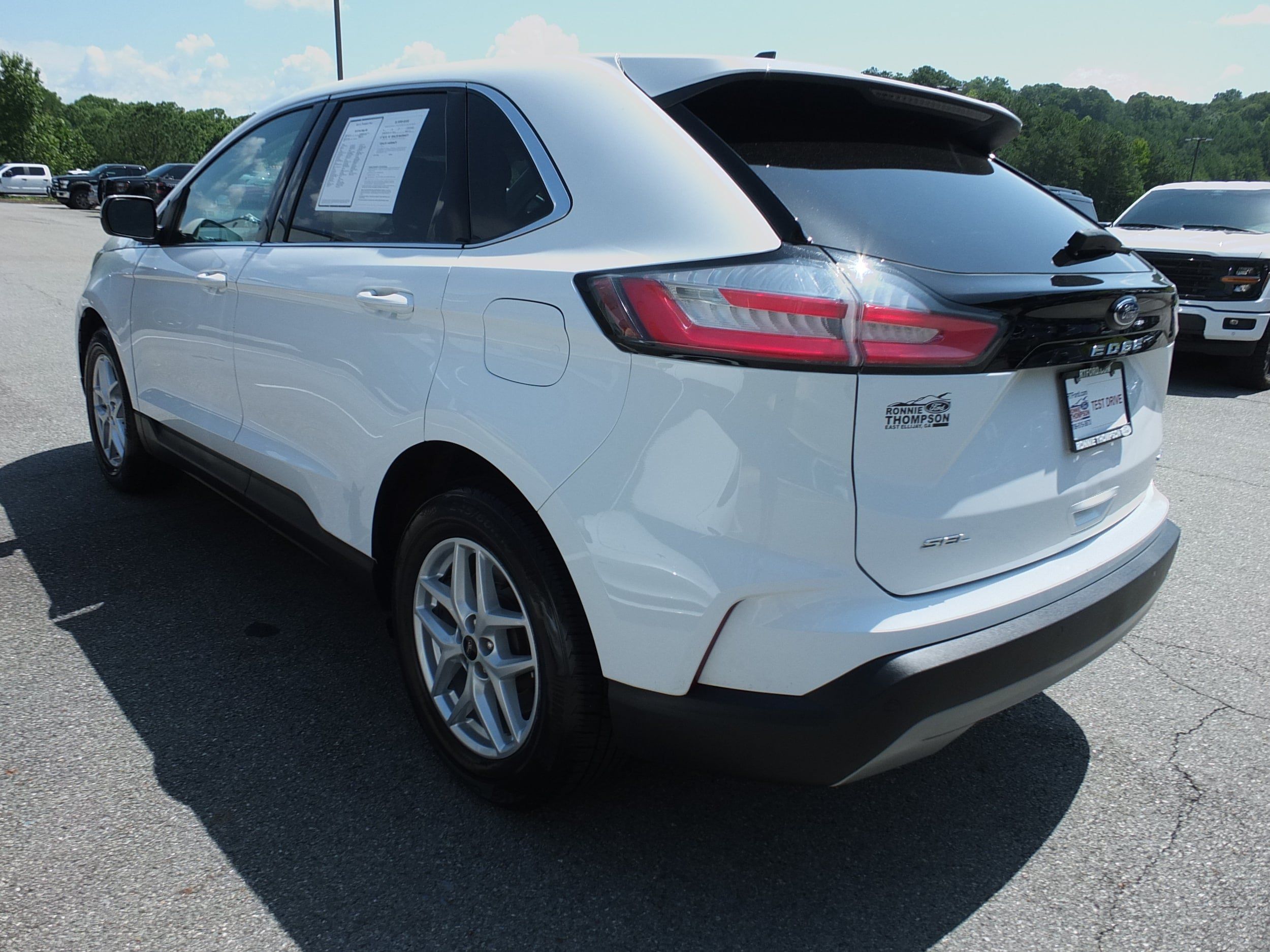 Used 2024 Ford Edge SEL AWD/4WD image 5