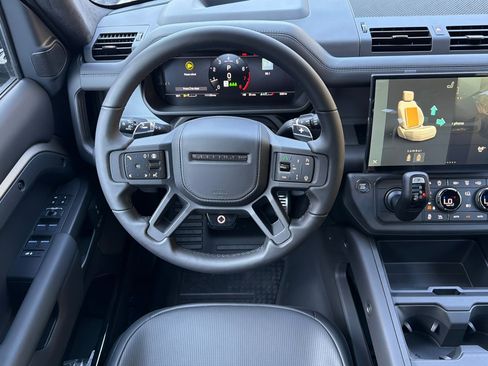 New 2026 Land Rover Defender 110 OCTA AWD/4WD image 21