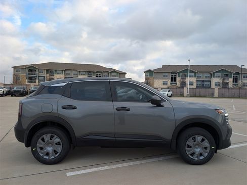 New 2026 Nissan Kicks S image 3
