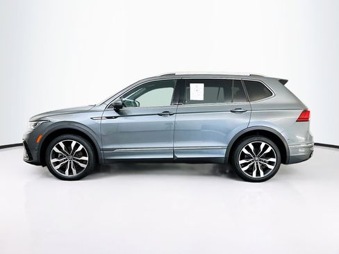Used 2022 Volkswagen Tiguan SEL R-Line AWD/4WD image 4