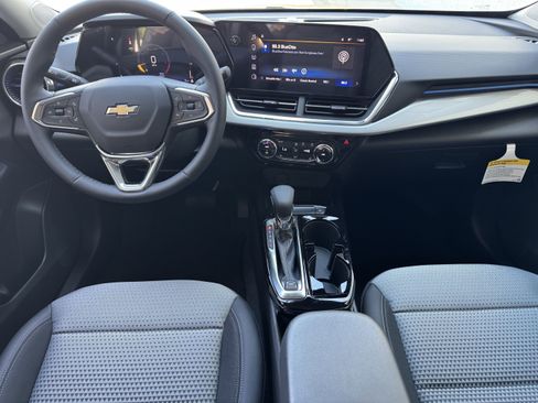 New 2025 Chevrolet Trax LT w/ Driver Confidence Package image 15