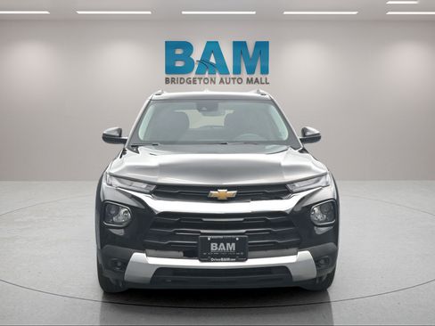 Certified 2023 Chevrolet TrailBlazer LT w/ Convenience Package AWD/4WD image 2