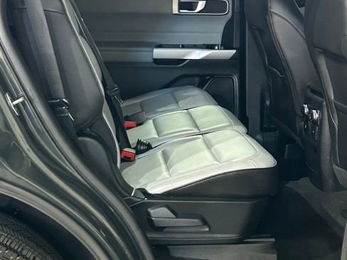 Used 2021 Ford Explorer XLT w/ Equipment Group 202A AWD/4WD image 65