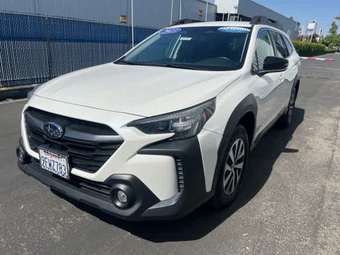 Certified 2023 Subaru Outback Premium w/ Tech Package 1 AWD/4WD image 9