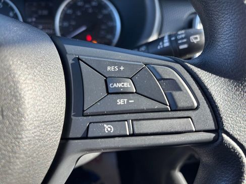 Used 2025 Nissan Kicks Play S image 19