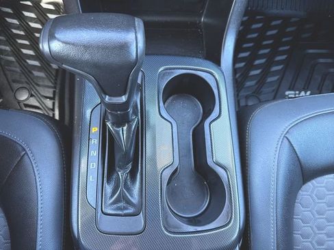 Used 2019 Chevrolet Colorado Z71 AWD/4WD image 15