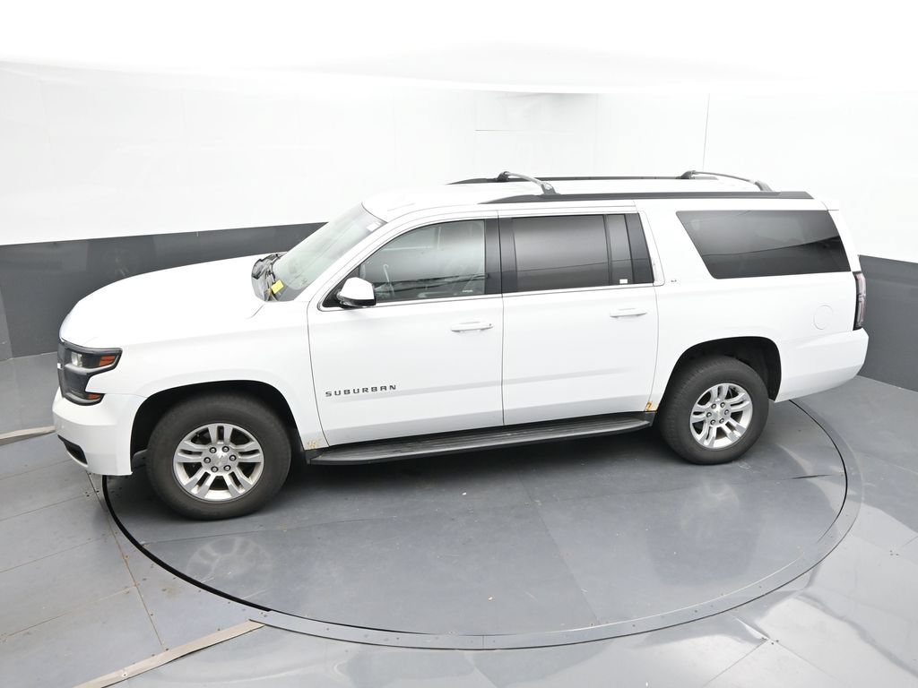 Used 2017 Chevrolet Suburban LT AWD/4WD image 17