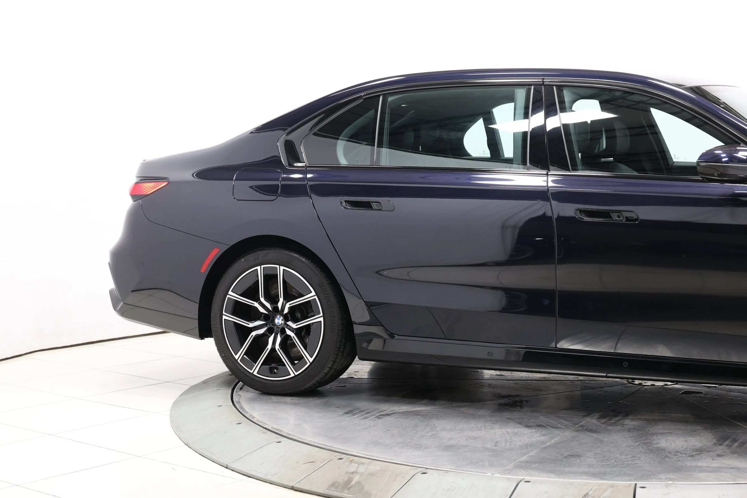 Used 2024 BMW 760i xDrive w/ Executive Package AWD/4WD image 68