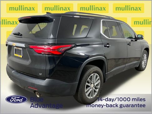 Used 2022 Chevrolet Traverse LT image 4