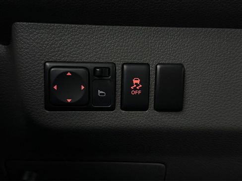 Used 2017 Nissan NV 2500 SV w/ Back Door Glass Package RWD image 29