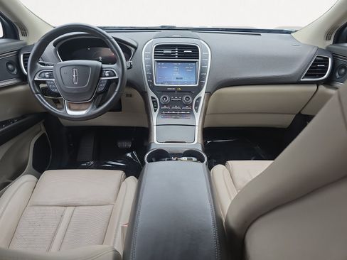 Used 2020 Lincoln Nautilus Reserve w/ Equipment Group 201A image 3