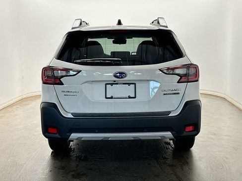 Used 2025 Subaru Outback Touring XT AWD/4WD image 4