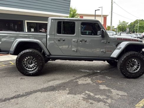 Used 2023 Jeep Gladiator Rubicon w/ LED Lighting Group AWD/4WD image 4