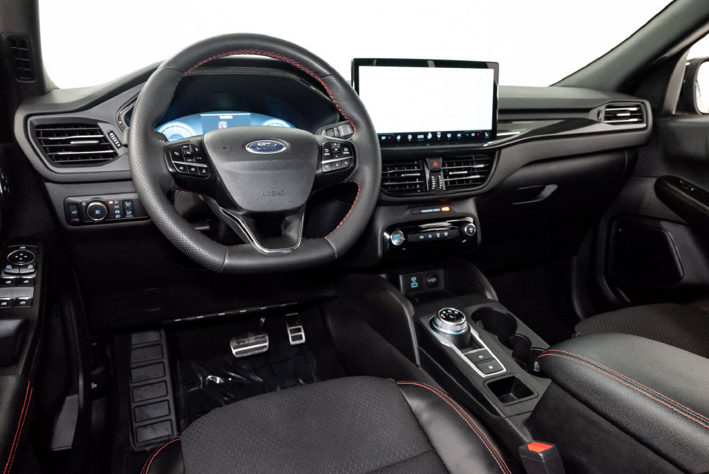 Used 2023 Ford Escape ST-Line Select w/ Tech Pack #2 AWD/4WD image 9