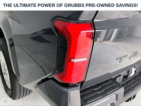 Used 2025 Toyota Tacoma SR5 RWD image 40