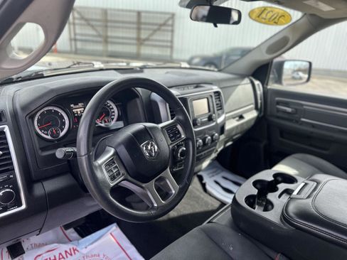 Used 2021 RAM 1500 Classic SLT image 13