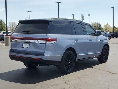 Certified 2022 Lincoln Navigator Black Label AWD/4WD image 3