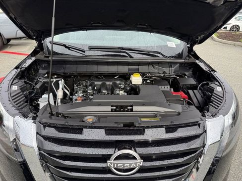 New 2025 Nissan Pathfinder SV w/ SV Premium Package image 39