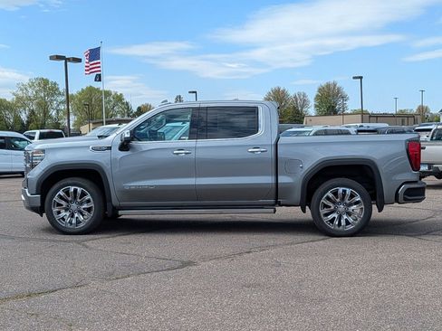 New 2026 GMC Sierra 1500 Denali w/ Denali Reserve Package AWD/4WD image 7