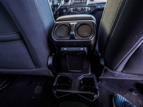 Used 2021 Jeep Gladiator Willys image 37