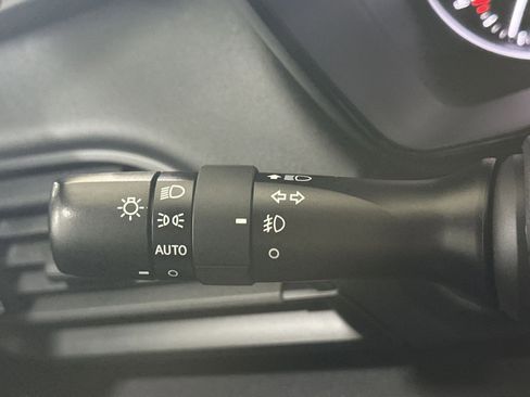 Used 2023 Subaru Outback Premium image 30