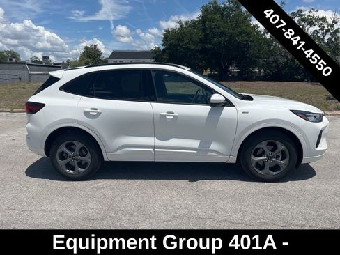 Used 2023 Ford Escape ST-Line Select w/ Tech Pack #2 AWD/4WD image 2