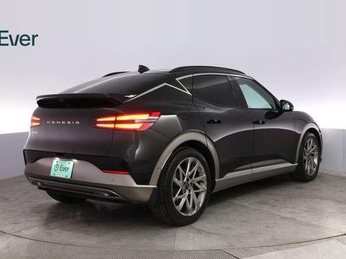 Used 2023 Genesis GV60 Advanced image 3