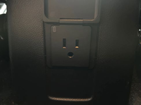 Used 2020 Chevrolet Trax LT image 29