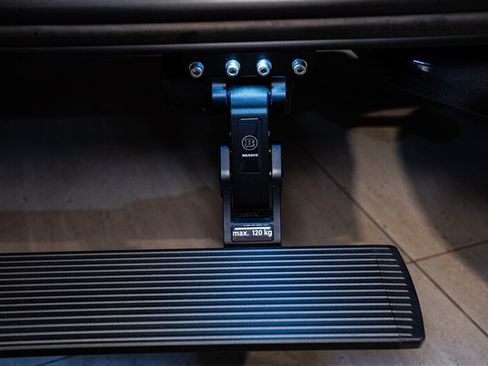 Used 2023 Mercedes-Benz G 63 AMG Squared image 24