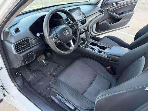 Used 2018 Honda Accord LX image 15