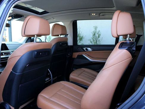 Used 2020 BMW X7 xDrive40i w/ Premium Package image 11