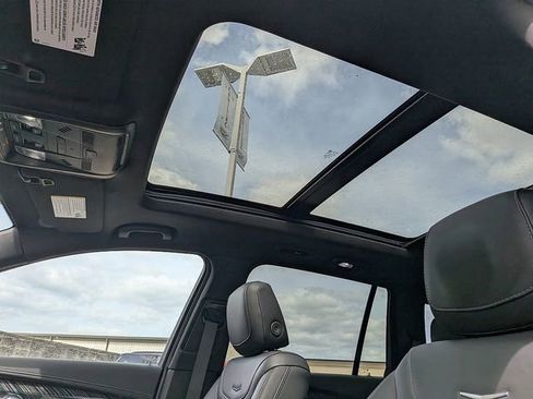 Certified 2024 Cadillac XT6 Premium Luxury AWD/4WD image 22