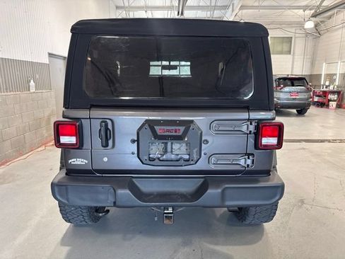 Used 2020 Jeep Wrangler Sport AWD/4WD image 6