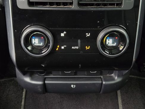 Used 2022 Land Rover Range Rover Sport HSE Silver Edition image 35