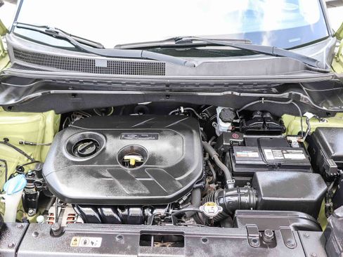 Used 2016 Kia Soul + FWD image 31