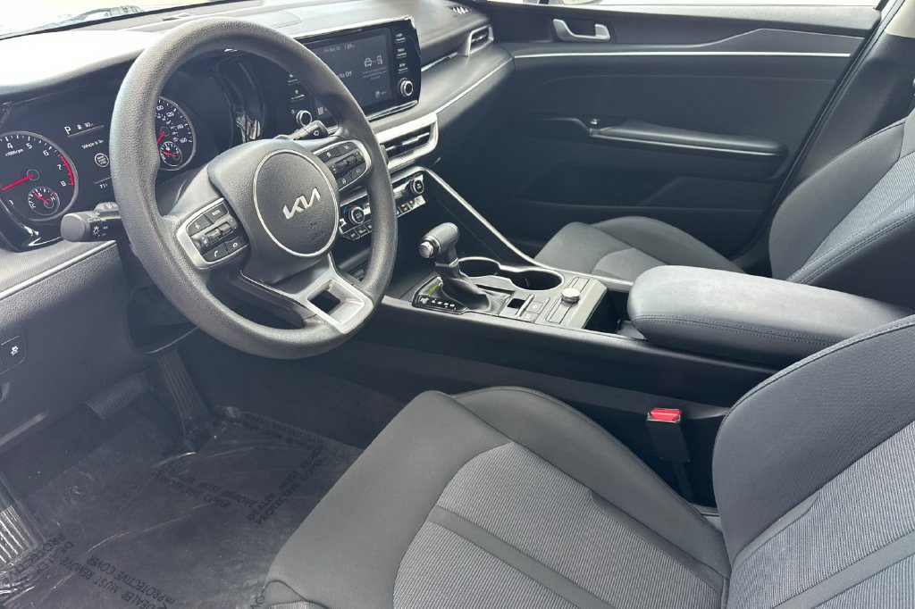 Used 2024 Kia K5 LXS FWD image 10