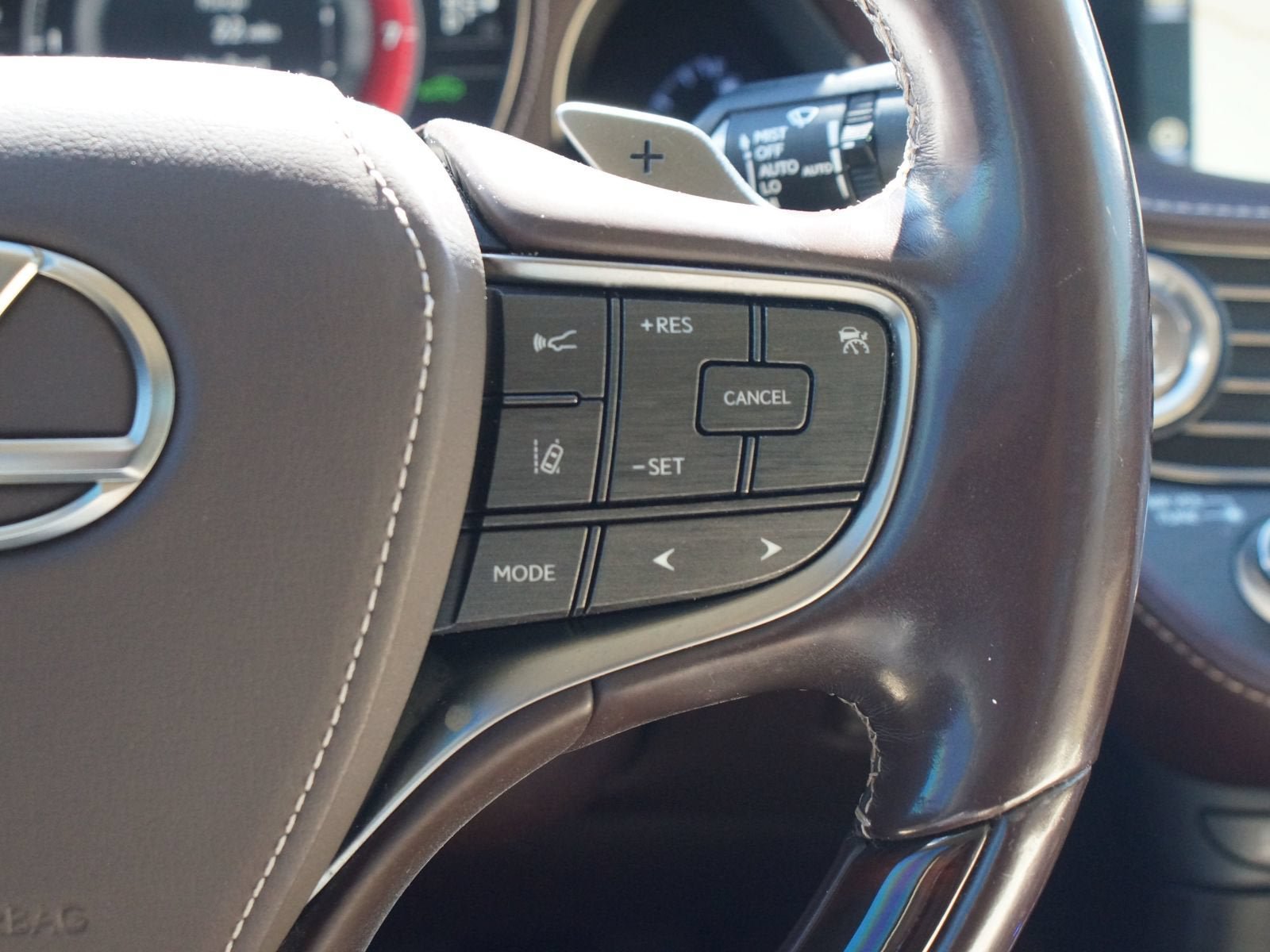Used 2018 Lexus LS 500 w/ Interior Upgrade Package RWD image 12